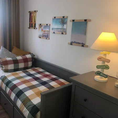 Ferienwohnung Irmchen Apartamento Altefähr